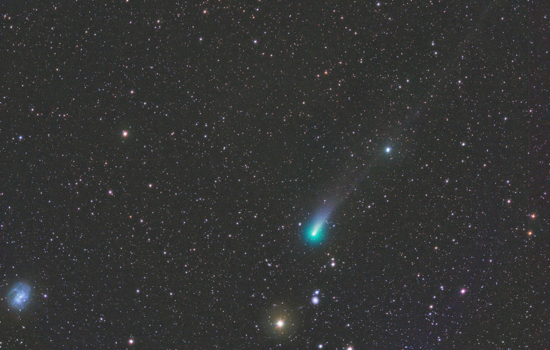 Application image: Komet Leonard mit Celestron RASA 8" + QHY600